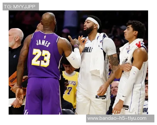 浓眉重返洛杉矶詹姆斯转战达拉斯美媒交易模拟引发热议